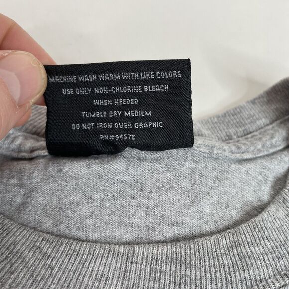 Wisconsin Badgers Hockey Long Sleeve Shirt, Small, Grey, Steve & Barry’s - Picture 4 of 8